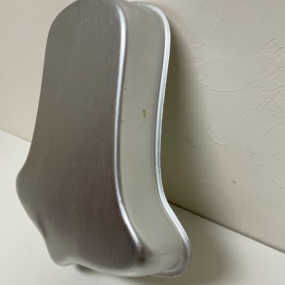 Wilton Christmas Bell Cake Pan - Vintage - Picture 3 of 4